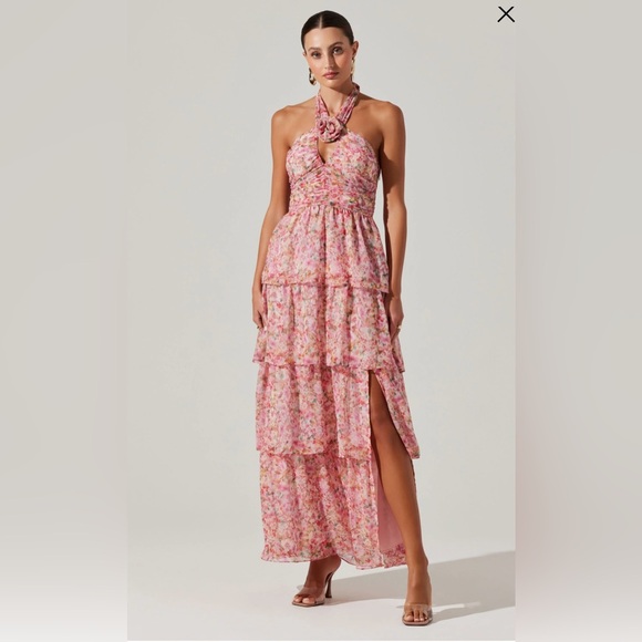 ASTR the label Brinley Floral Tiered Halter Dress - Picture 5 of 11